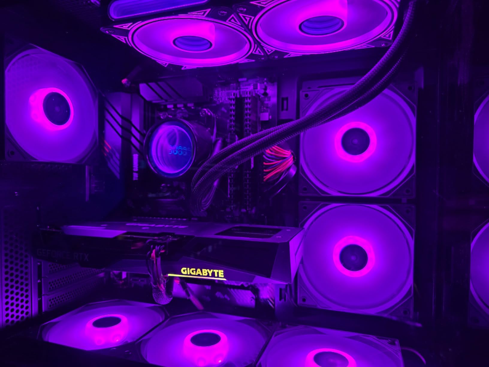 GIGABYTE GeForce RTX 3060 Gaming OC 12G (REV2.0) Graphics Card, 3X WINDFORCE Fans, 12GB 192-bit GDDR6, GV-N3060GAMING OC-12GD Video Card - Customer Photo 4