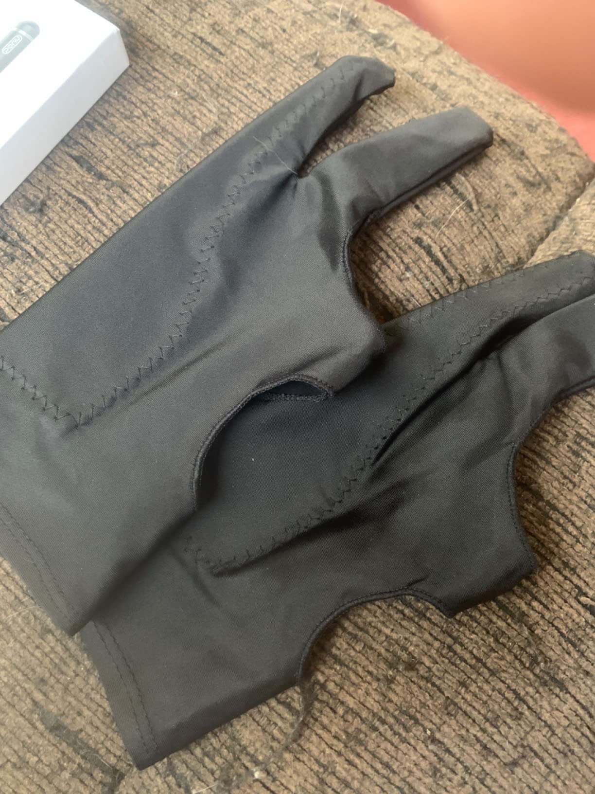 Drawing Glove, Digital Art Glove for Graphic Tablet, Artist Gloves with Two Fingers for iPad - Customer Photo 3