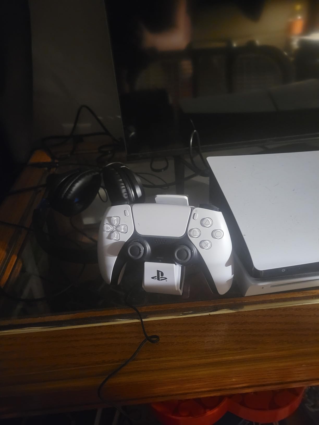 PowerA Twin Charging Station for Dualsense Wireless Controllers, Charge, Sony PlayStation, PS5, Officially Licensed - Customer Photo 1