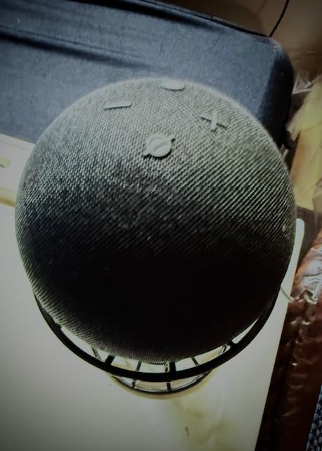 Amazon Echo Dot, Vibrant sounding Alexa speaker, Great for bedrooms, dining rooms and offices, Charcoal - Customer Photo 1