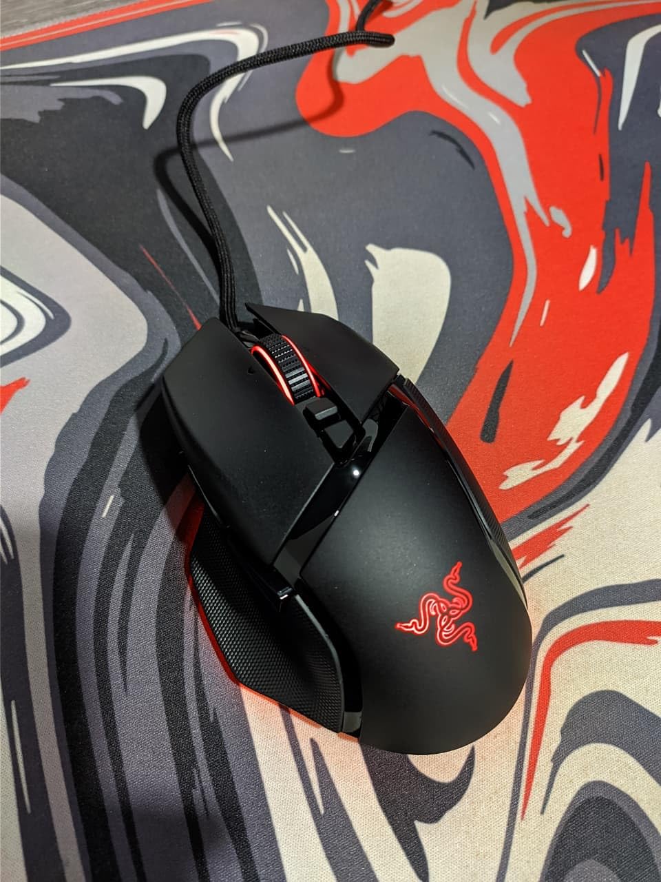 Razer Basilisk V3 Customizable Ergonomic Gaming Mouse: Fastest Gaming Mouse Switch - Chroma RGB Lighting - 26K DPI Optical Sensor - 11 Programmable Buttons - HyperScroll Tilt Wheel - Classic Black - Customer Photo 1
