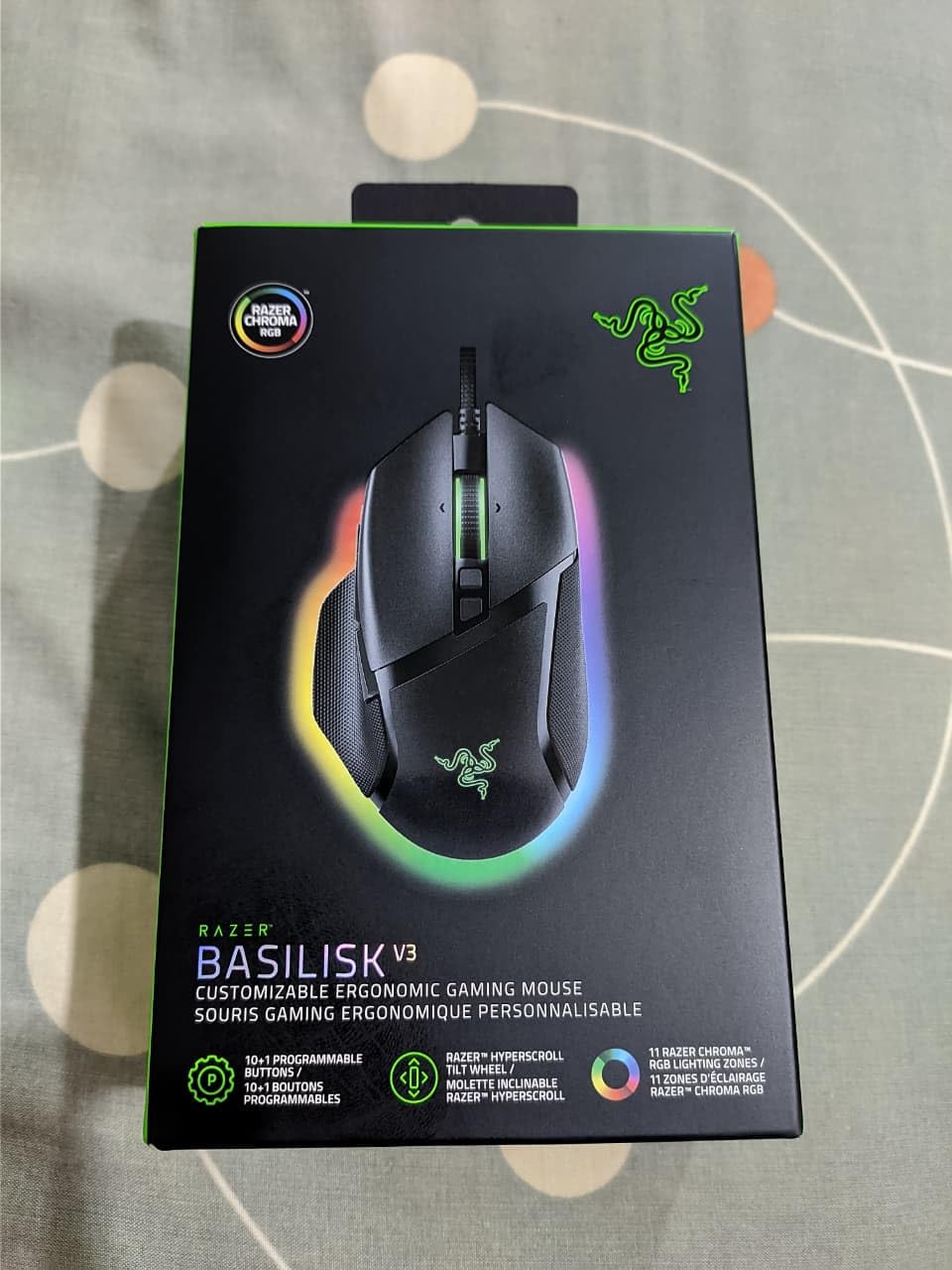Razer Basilisk V3 Customizable Ergonomic Gaming Mouse: Fastest Gaming Mouse Switch - Chroma RGB Lighting - 26K DPI Optical Sensor - 11 Programmable Buttons - HyperScroll Tilt Wheel - Classic Black - Customer Photo 2