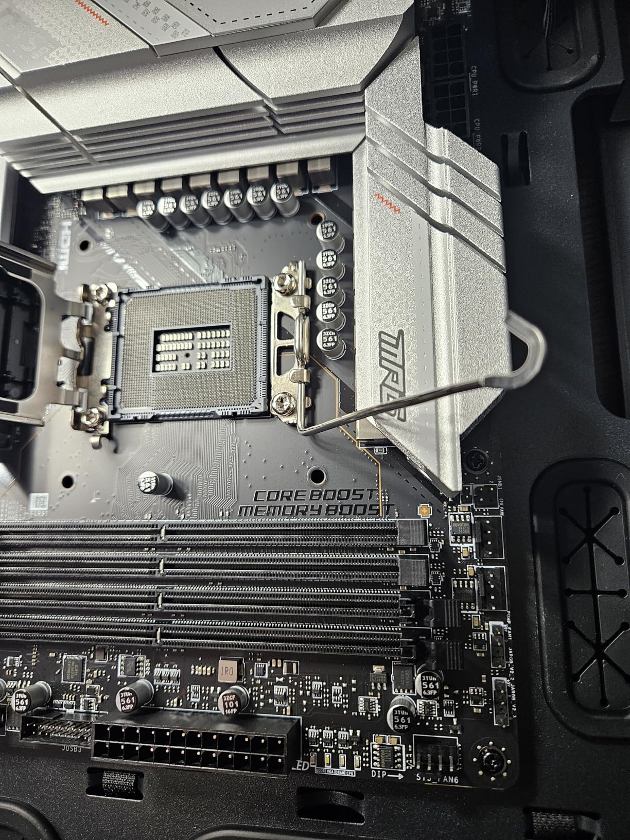 Intel Core i9-12900K Gaming Desktop Processor with Integrated Graphics and 16 (8P+8E) Cores up to 5.2 GHz Unlocked LGA1700 600 Series Chipset 125W - Customer Photo 2