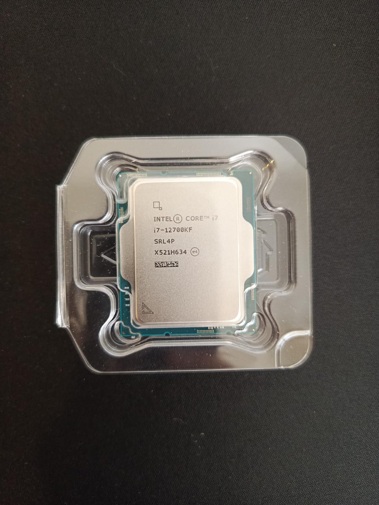 Intel® Core™ i7-12700KF Desktop Processor 12 (8P+4E) Cores up to 5.0 GHz Unlocked LGA1700 600 Series Chipset 125W - Customer Photo 3