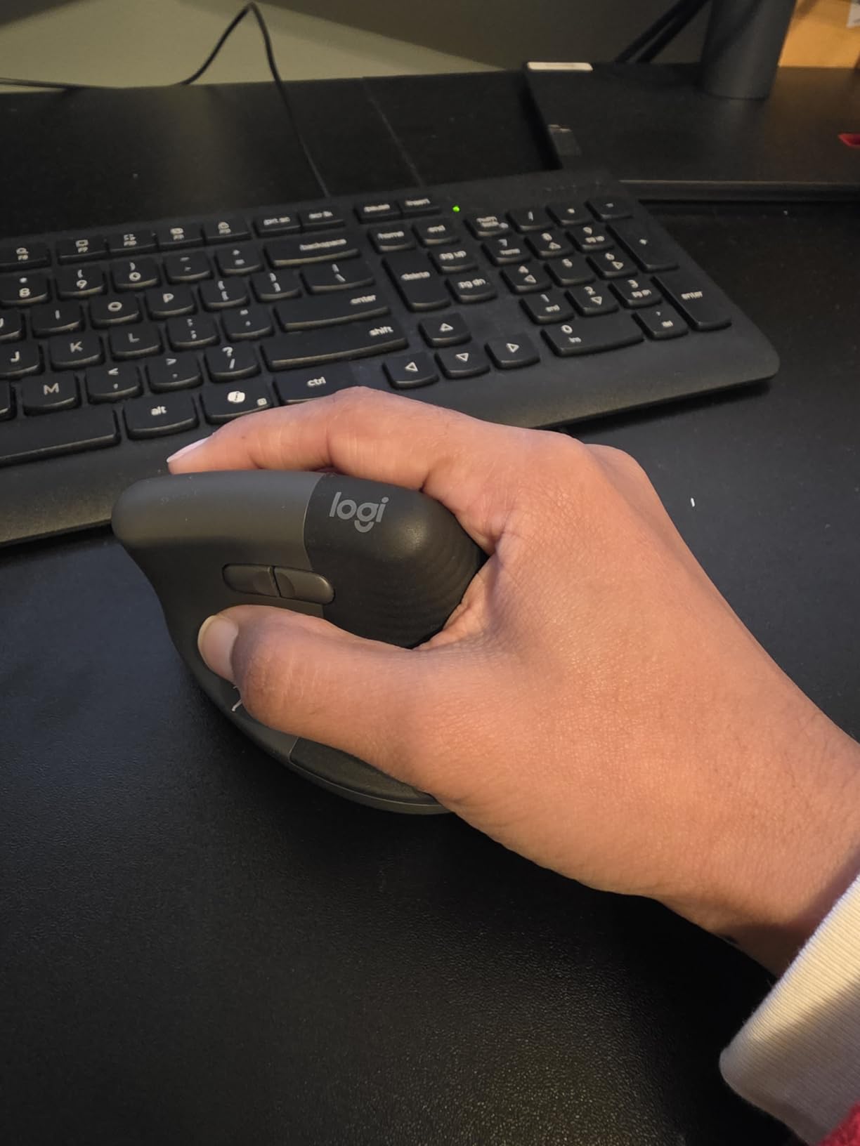 Logitech Lift Vertical Ergonomic Mouse, Wireless, Bluetooth or Logi Bolt USB Receiver, Quiet clicks, 6 Buttons, Compatible with Windows/macOS/iPadOS, Laptop, PC - Graphite customer photo 1