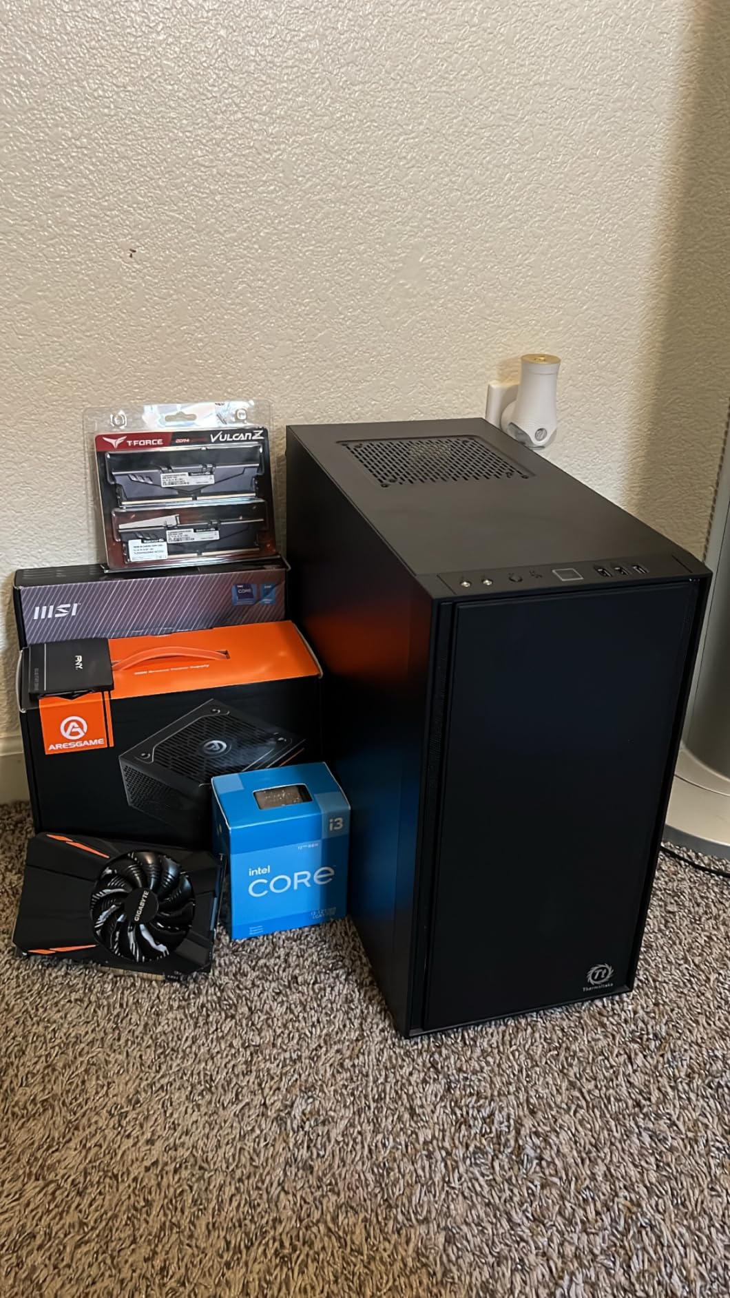 Intel Core i3-12100F 12th Gen Desktop Processor 4 Cores up to 4.3 GHz LGA1700 customer photo 1