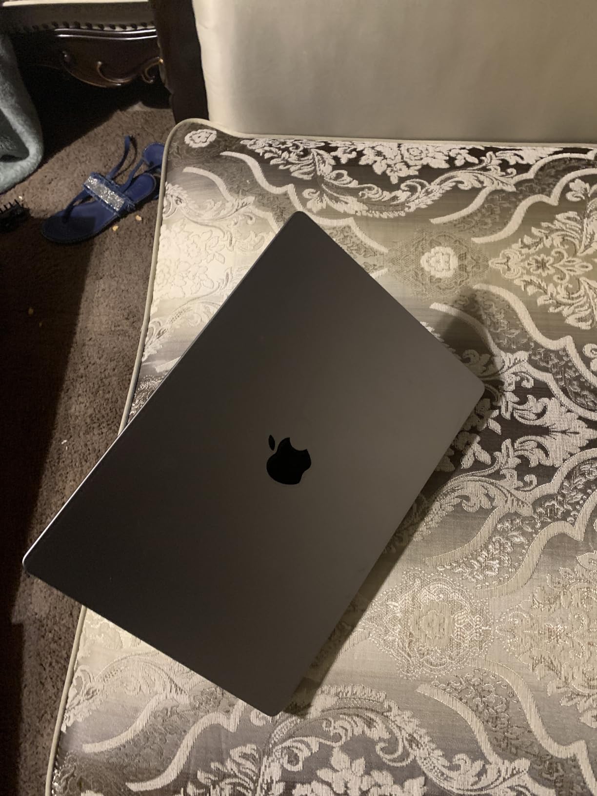 Apple MacBook Pro Late 2021 with Apple M1 Pro chip (16-inch, 16GB RAM, 512GB SSD) Space Gray (Renewed) - Customer Photo 2