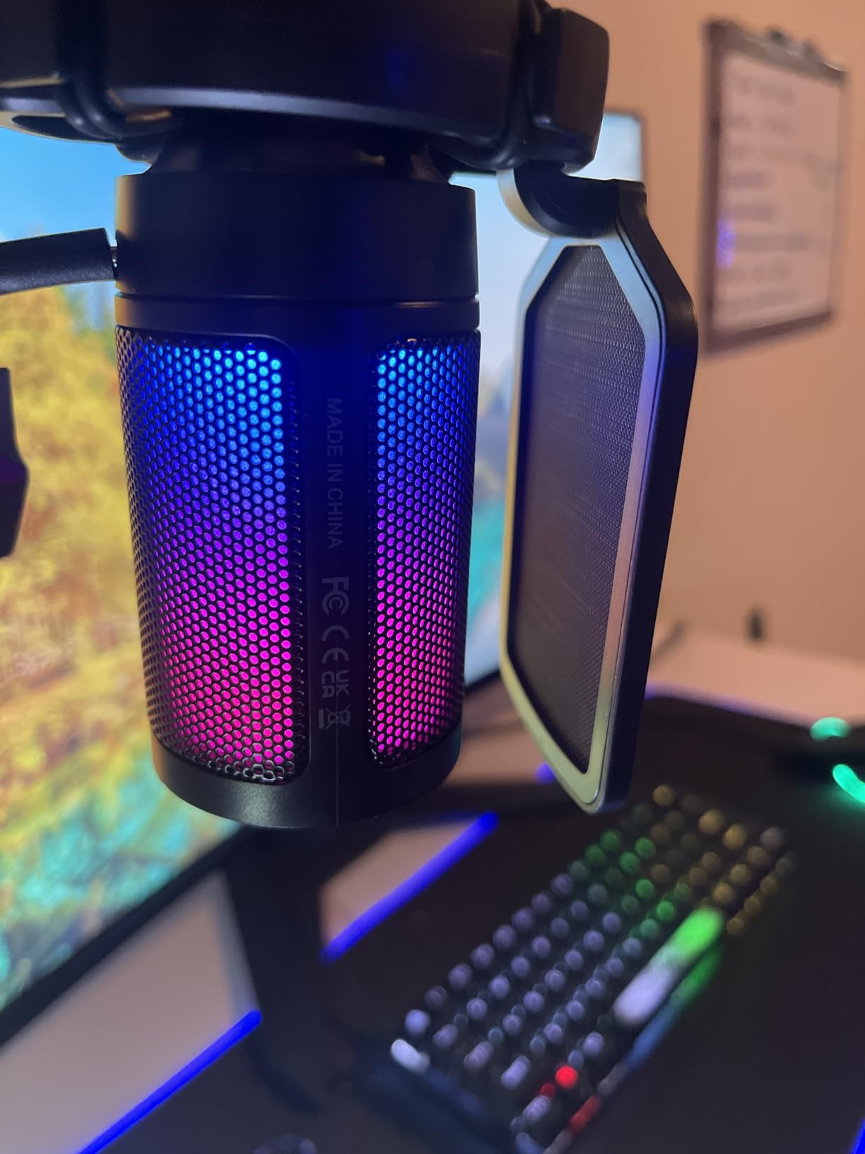 FIFINE Gaming PC USB Microphone, Podcast Condenser Mic with Boom Arm, Pop Filter, Mute Button for Streaming, Twitch, Online Chat, RGB Computer Mic for PS4/5 PC Gamer Youtuber-AmpliGame A6T - Customer Photo 2