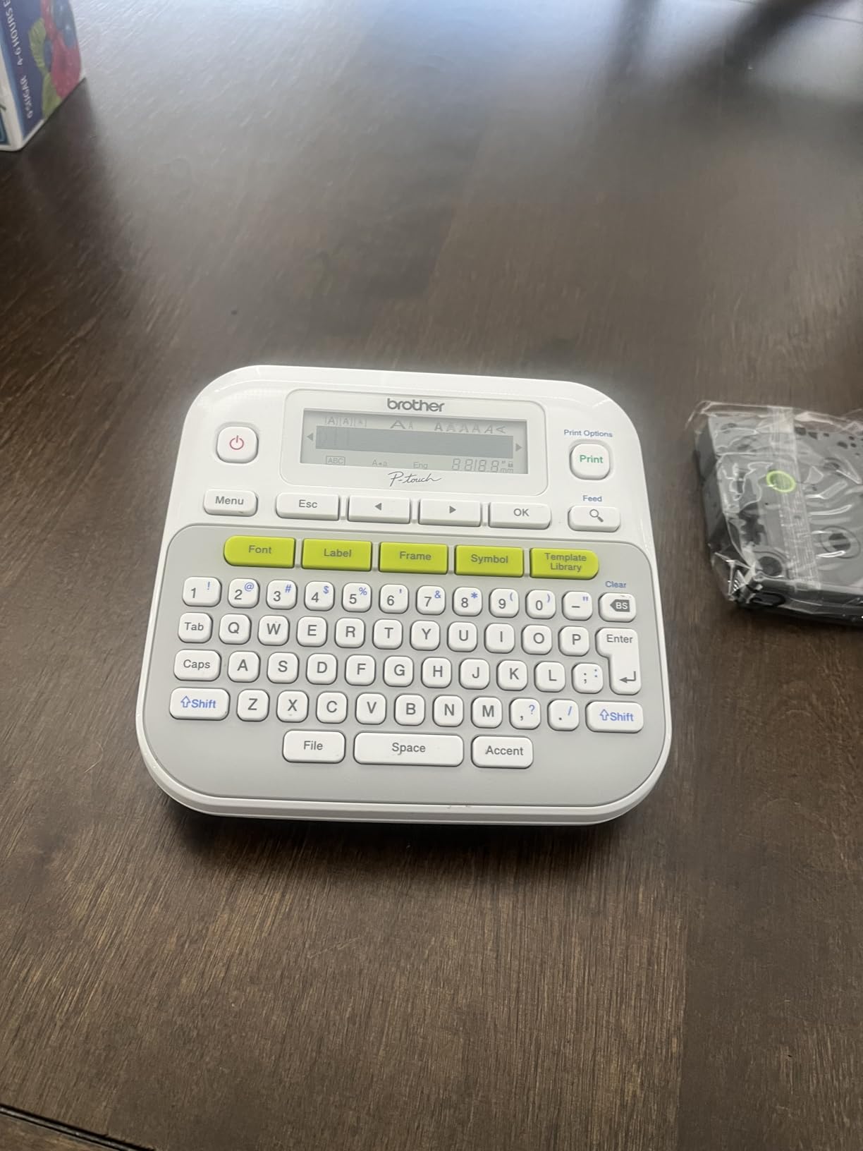 Brother P-Touch, PTD210, Easy-to-Use Label Maker Bundle (4 Label Tapes Included), White, Small - Customer Photo 1