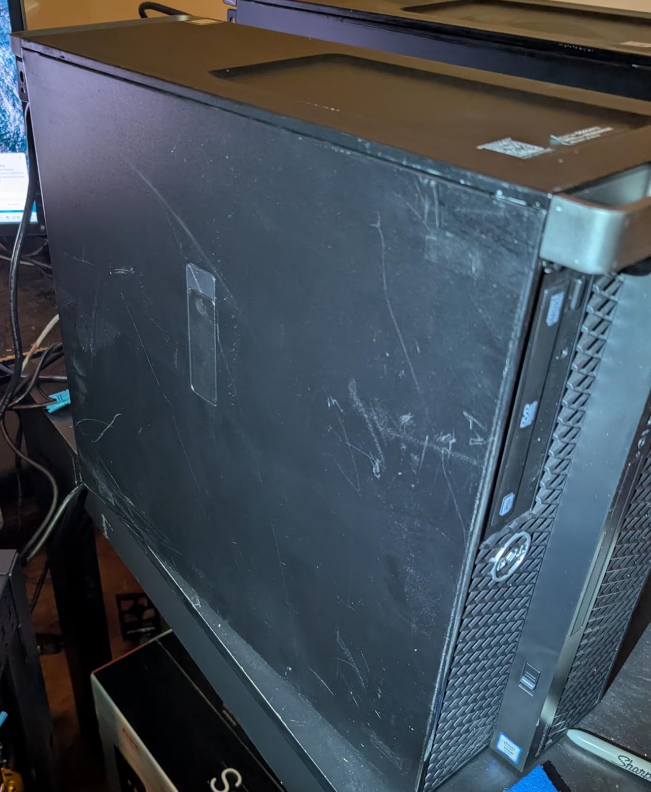 Dell Precision Tower 5820 Workstation W-2123 4C 3.6Ghz 64GB 1TB NVMe P2000 Win 11 (Renewed) - Customer Photo 1