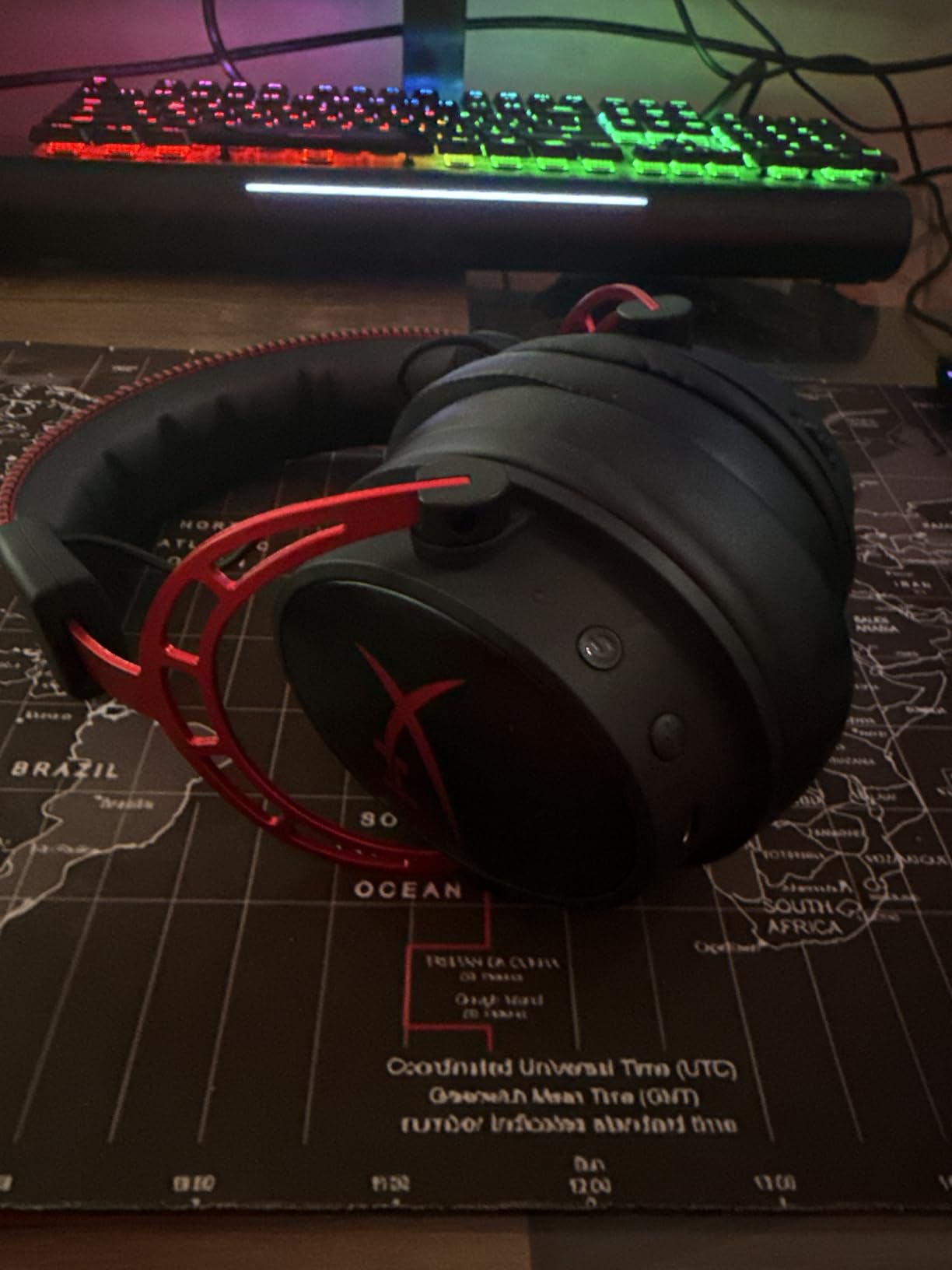 HyperX Cloud Alpha Wireless - Gaming Headset for PC, 300-hour battery life, DTS Headphone:X Spatial Audio, Memory foam, Dual Chamber Drivers, Noise-canceling mic, Durable aluminum frame,Red - Customer Photo 4