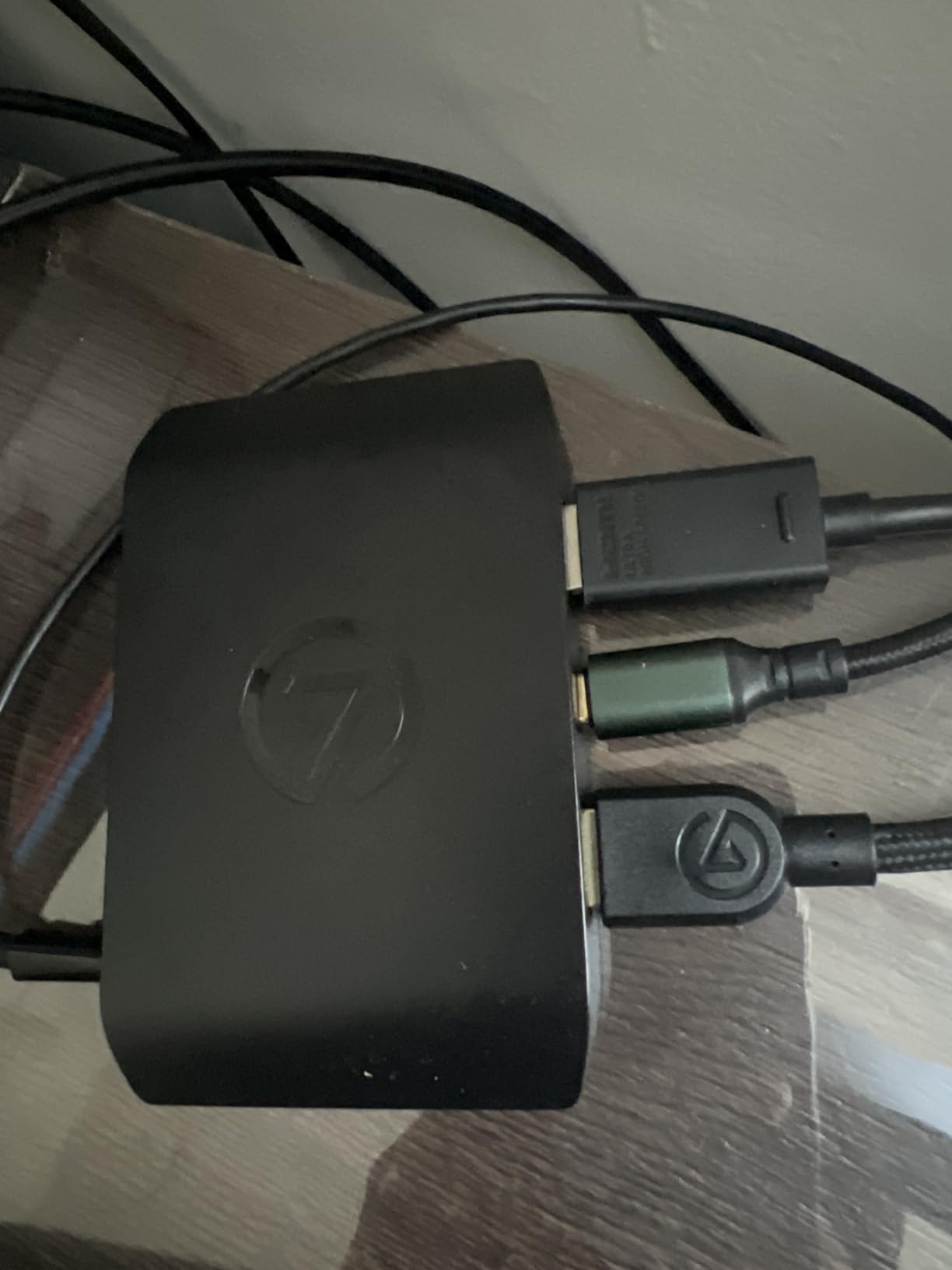Elgato HD60 X - Stream and Record in 1080p60 HDR10 or 4K30 with Ultra-low Latency on PS5|Pro, PS4|Pro, Xbox Series X/S, Xbox One X|S, Nintendo Switch 2, in OBS and More, Works with PC and Mac - Customer Photo 2