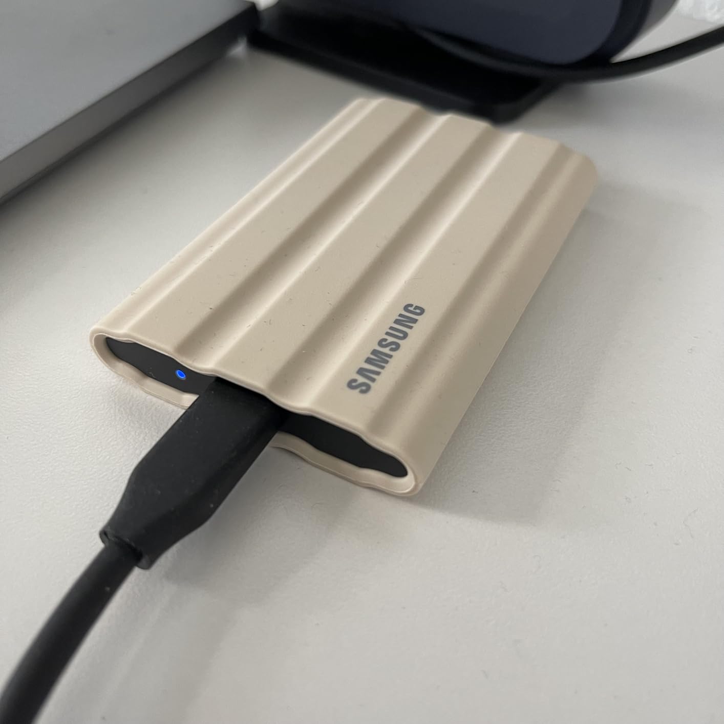 SAMSUNG T7 Shield 2TB Portable SSD, USB 3.2 Gen2, Rugged, IP65 Rated, for Photographers, Content Creators and Gaming, External Solid State Drive (MU-PE2T0R/AM, 2022), Blue - Customer Photo 5