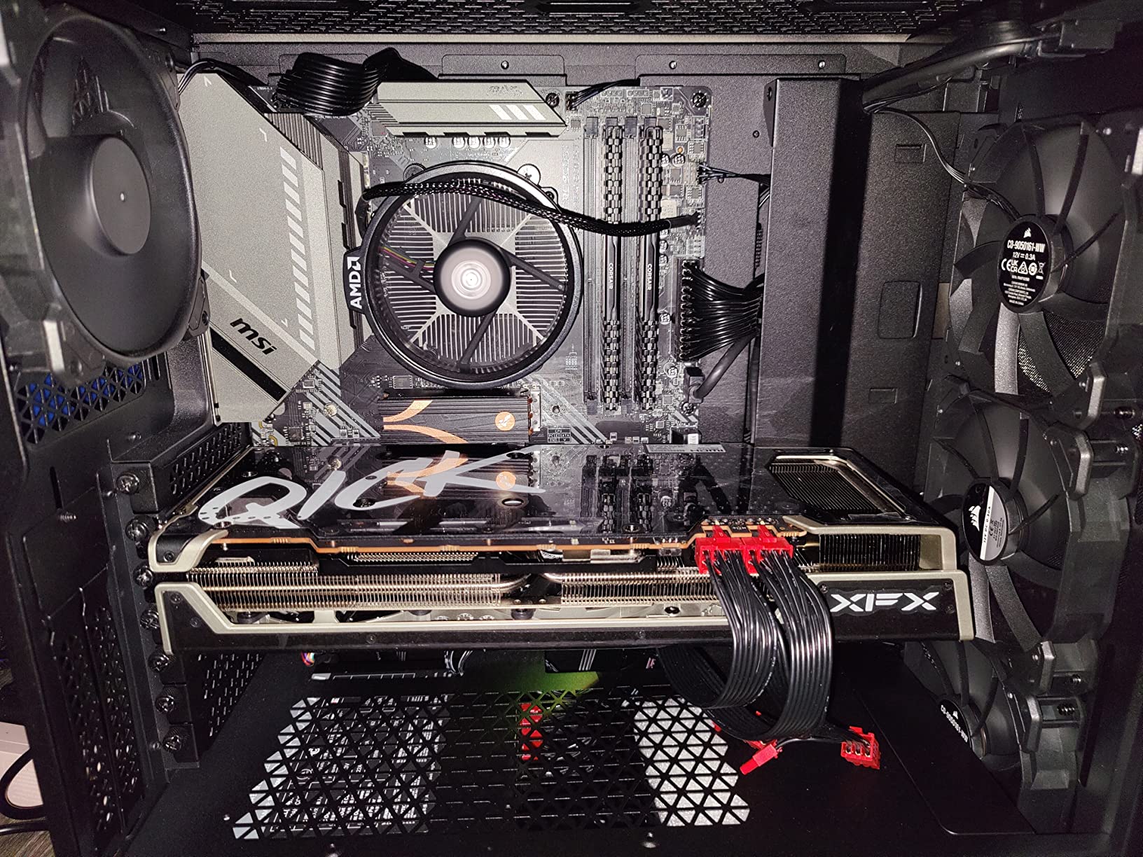 AMD Ryzen 5 4600G, 6-Core, 12-Thread Unlocked Desktop Processor with Wraith Stealth Cooler - Customer Photo 2