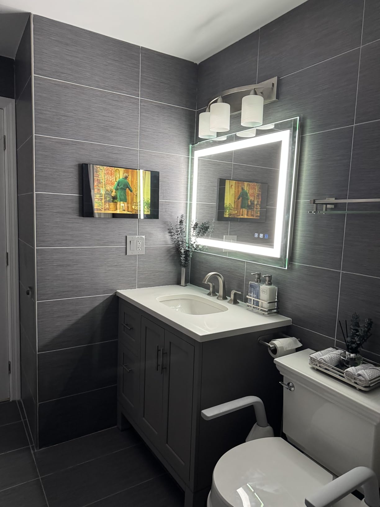 Soulaca 22 inches Smart Mirror TV in Bathroom webOS Shower Waterproof IP65 HDTV(ATSC) Tuner Wi-Fi & Bluetooth with Voice Control AI Alexa - Customer Photo 1