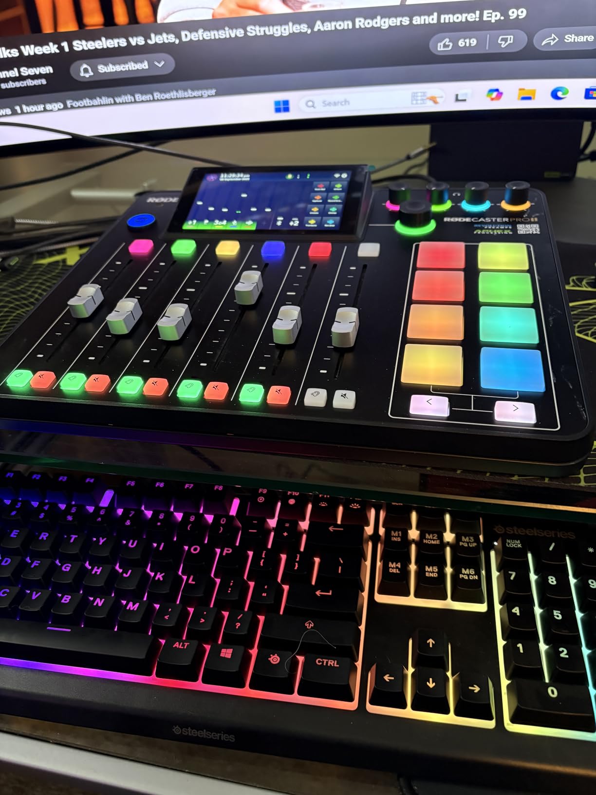 RØDE RØDECaster Pro II All-in-One Production Solution for Podcasting, Streaming, Music Production and Content Creation,Black - Customer Photo 2