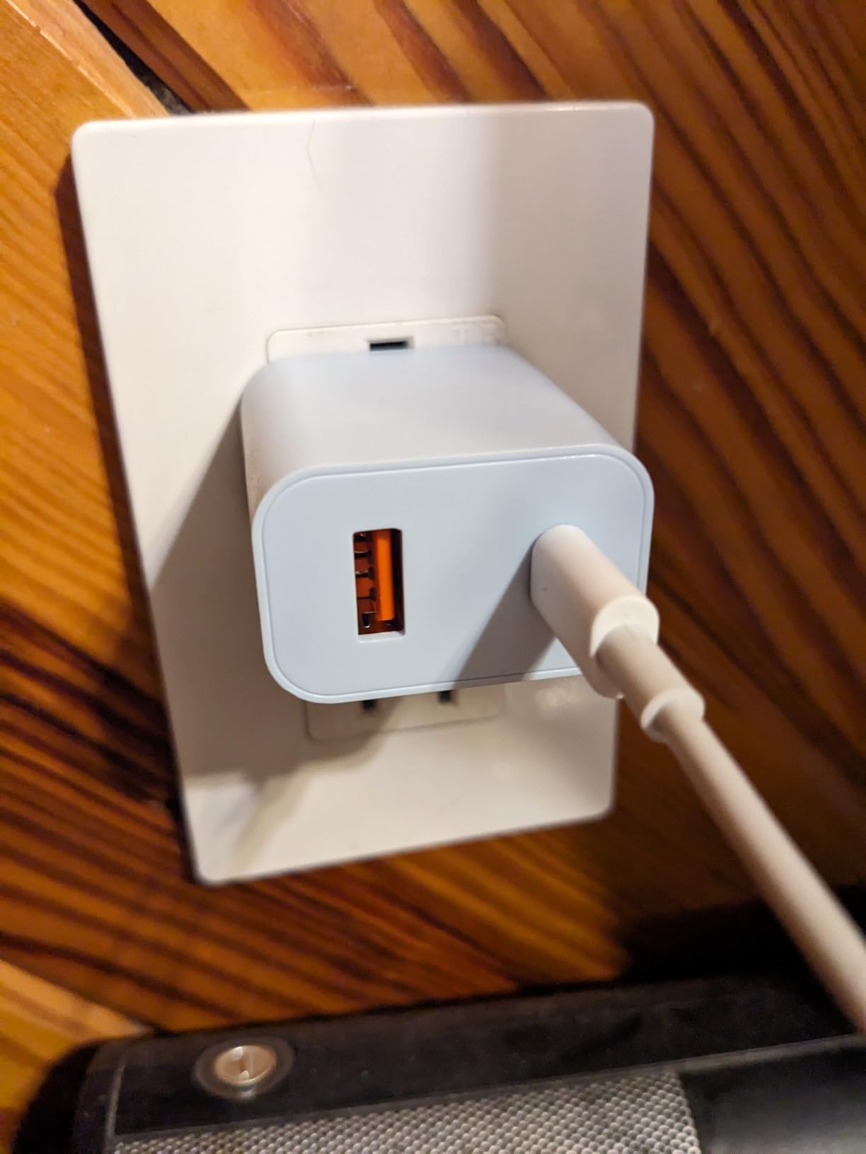 [4 Pack] USB C Charger Block Fast Charging Multiport Adpater [PD 20W USB-C & QC 3.0 USB-A Port] for i Phone 17/16/15/14/13/12/11/X/8, i Pad, Galaxy, Google, Galaxy & More - Customer Photo 1