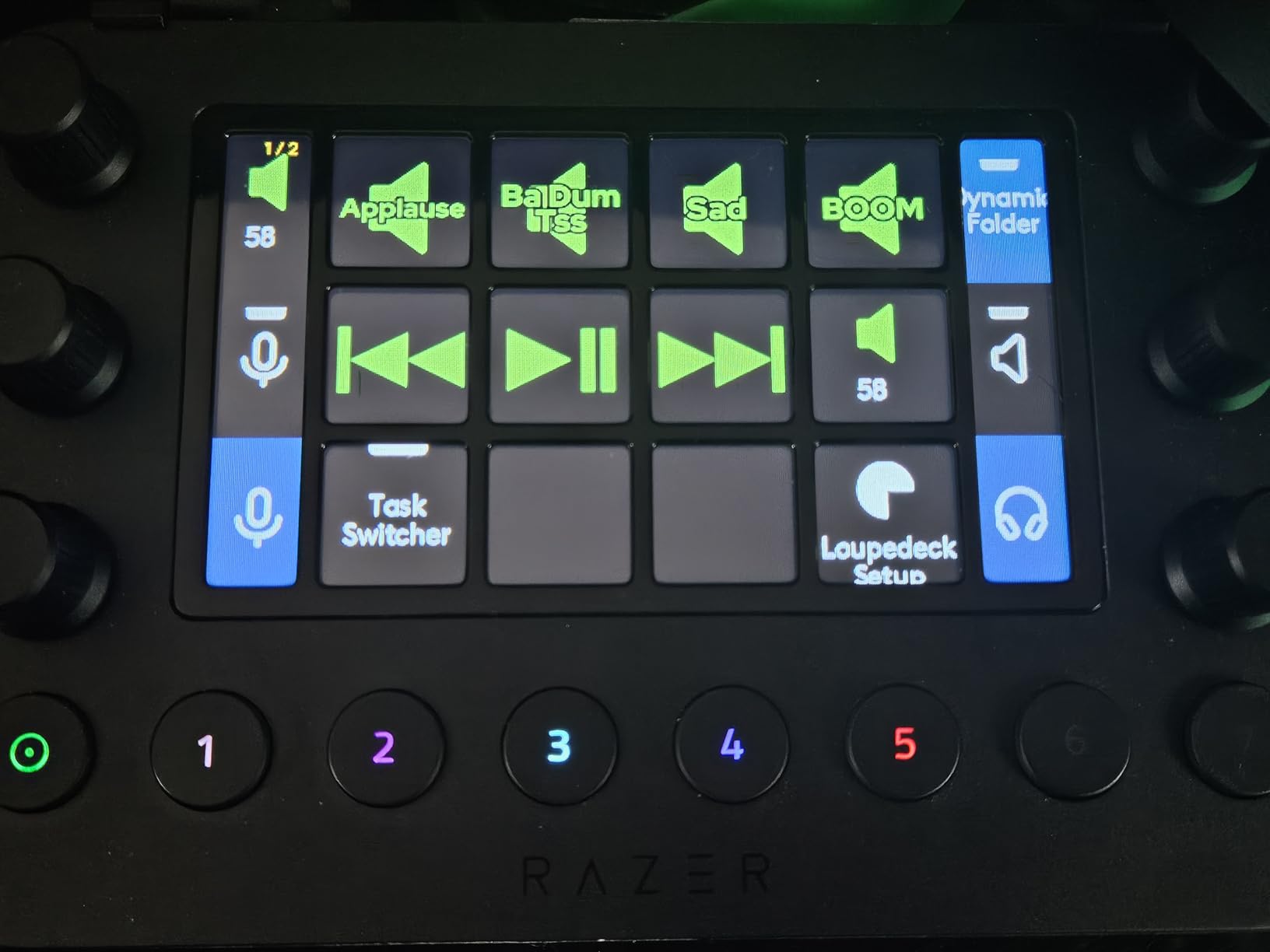 Razer Stream Controller: All-In-One Keypad for Streaming - 12 Haptic Switchblade Keys - 6 Tactile Analog Dials - 8 Programmable Buttons - Designed for PC & Mac Compatibility - Customer Photo 1