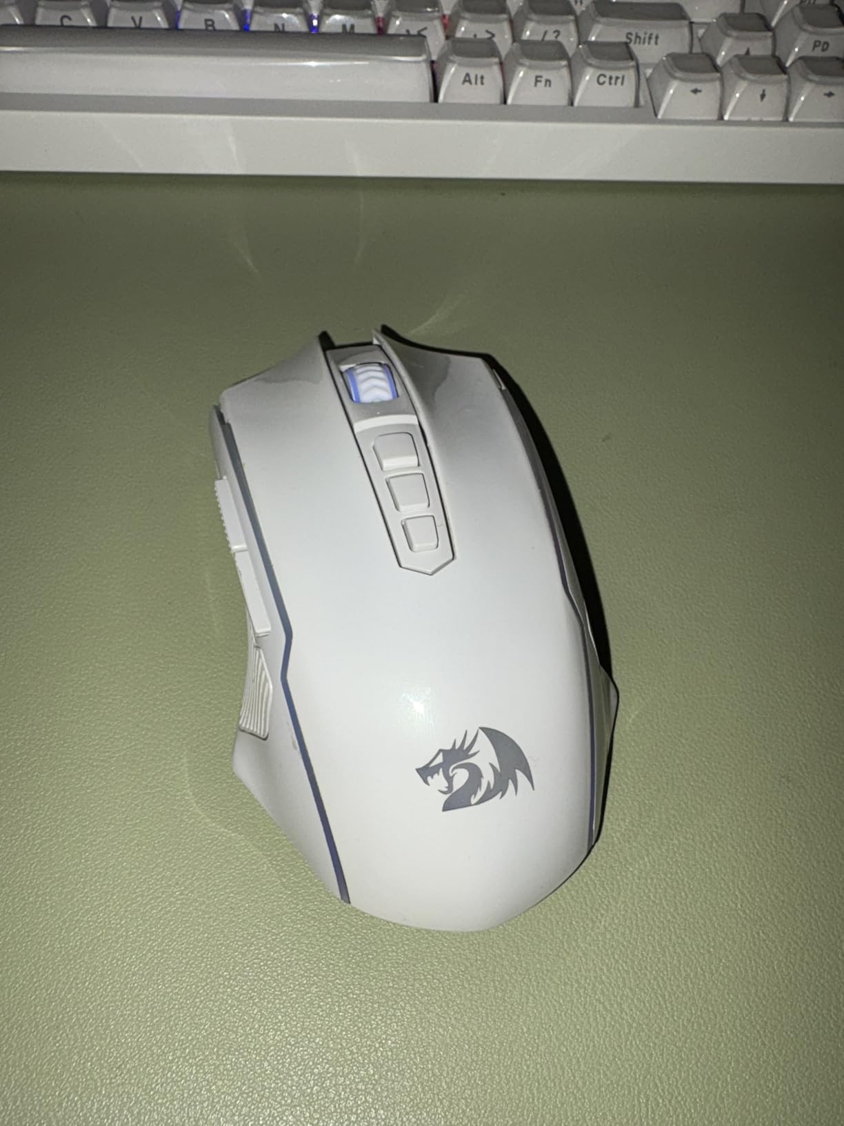 Redragon Gaming Mouse, Wireless Mouse Gaming with 8000 DPI, PC Gaming Mice with Fire Button, RGB Backlit Programmable Ergonomic Mouse Gamer, Rechargeable, 70Hrs for Windows, Mac Gamer, Black - Customer Photo 2