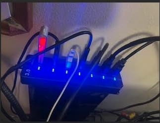 USB Hub 3.0, 7-Port USB Hub Splitter with Individual On/Off Switches and Lights, 3.2ft/1m Long Cable Compatible with MacBook, Laptop, Surface Pro, PS4, PC, Flash Drive, Mobile HDD - Customer Photo 4