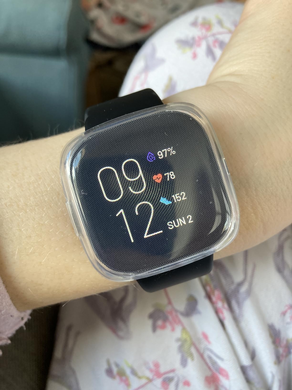 Fitbit Versa 4 Health & Fitness Smartwatch with GPS, 24/7 Heart Rate, Sleep Tracking, Workout Modes, Built-in Alexa, Water Resistant, 6+ Day Battery Life - Black - Customer Photo 2
