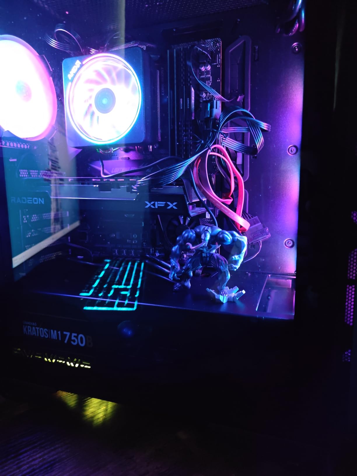 MSI MPG GUNGNIR 111R Mid Tower Gaming PC Case - Black, 4 x 120mm ARGB Fans, USB 3.2 Gen2x2 Type-C, Tempered Glass Panel, Magnetic Dust Filter, Mystic Light RGB, ATX, m-ATX, Mini-ITX - Customer Photo 2