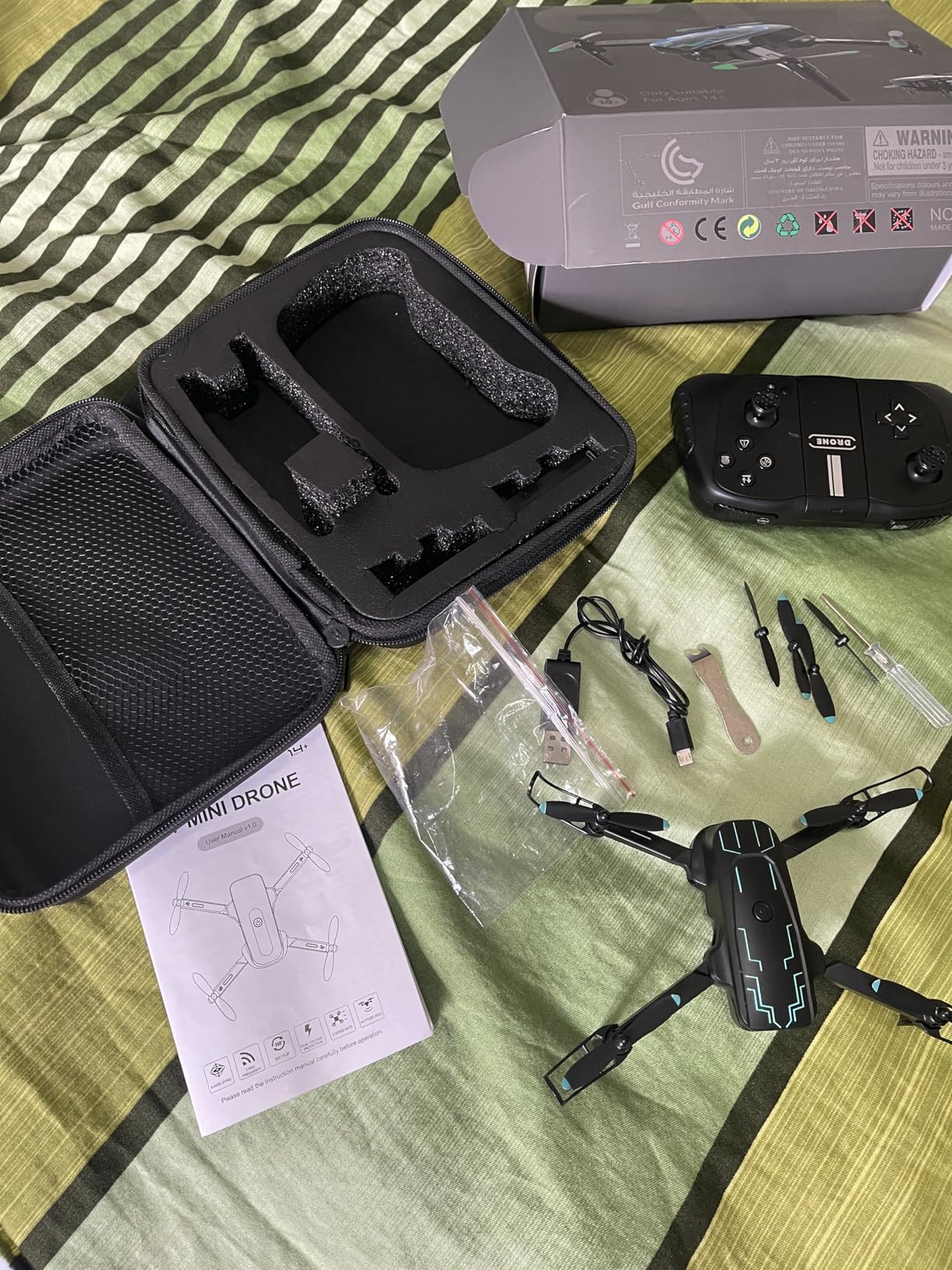 Mini Drone with Camera for Adults Youth - 1080P HD FPV Camera Drones with 90° Adjustable Lens, Gestures Selfie, One Key Start, 360° Flips, Toys Gifts RC Quadcopter for Boys Girls with 2 Batteries - Customer Photo 2