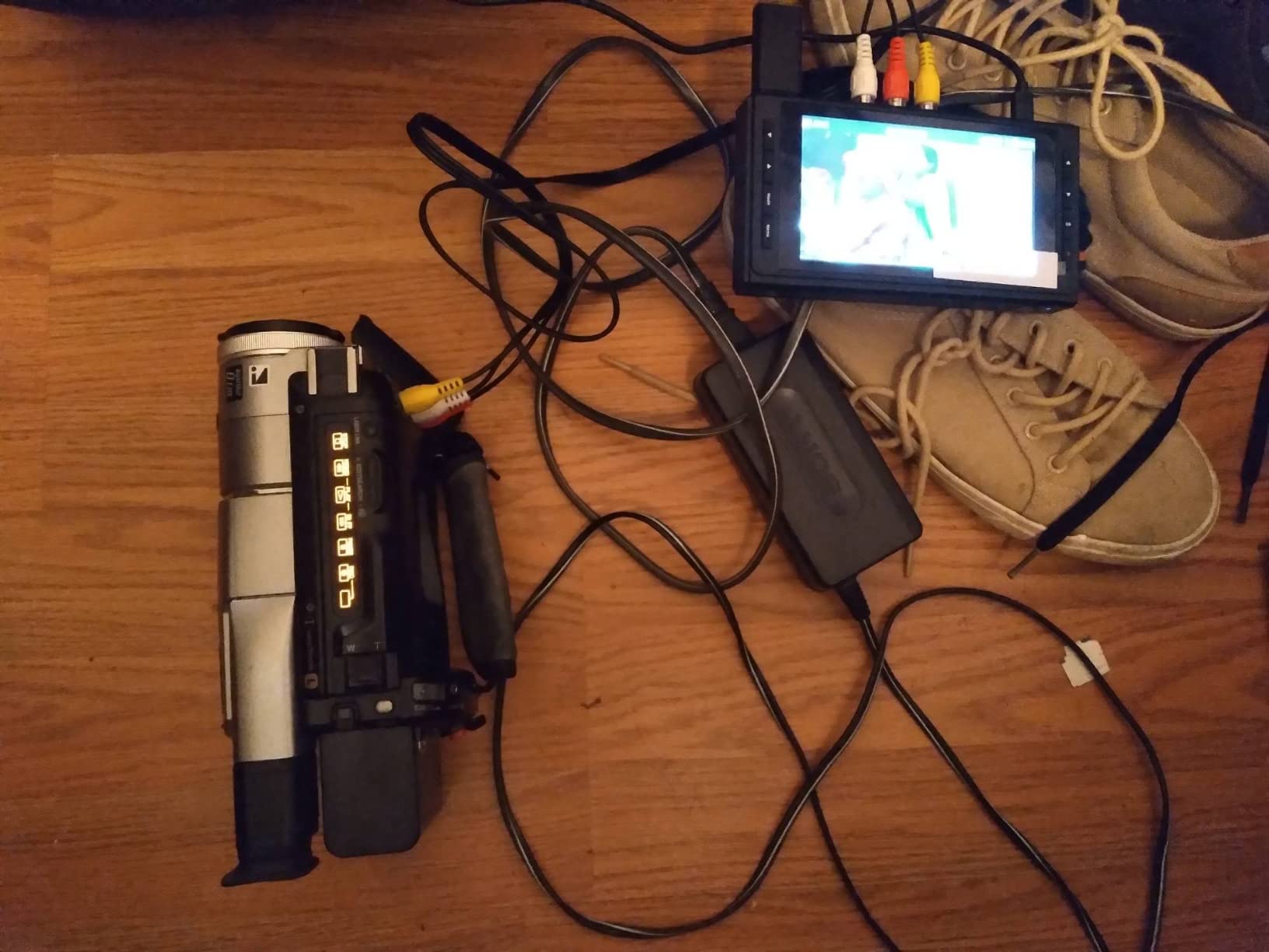 ClearClick Video to Digital Converter 3.0 (Third Generation) - Record Video & Audio from VCR's, VHS, AV, RCA, Hi8, Camcorder, DVD, Turntables, Cassette Tapes [Requires Working VCR/Camcorder & Tapes] - Customer Photo 3