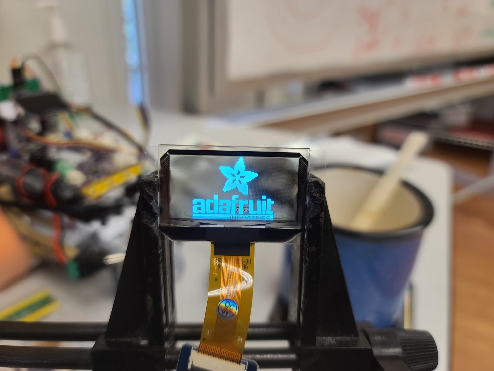 Waveshare 1.51inch Transparent OLED 128×64 Resolution Compatible with Raspberry Pi 4B/3B+/3A+ Embedded Independent Driver Chip SPI/I2C Interfaces Light Blue Color Display - Customer Photo 3