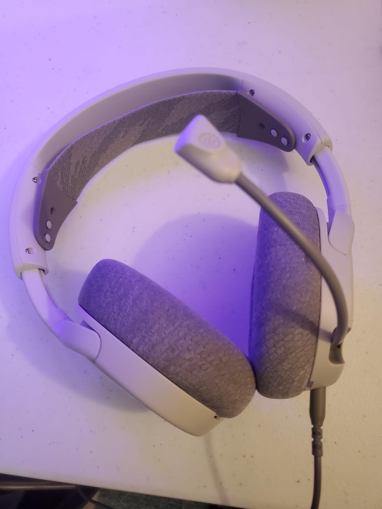 SteelSeries New Arctis Nova 1P Multi-System Gaming wired Headset — Hi-Fi Drivers — 360° Spatial Audio — Comfort Design — Durable — Lightweight—Noise-Cancelling Mic — PS5/PS4, PC, Xbox, Switch - Black - Customer Photo 2