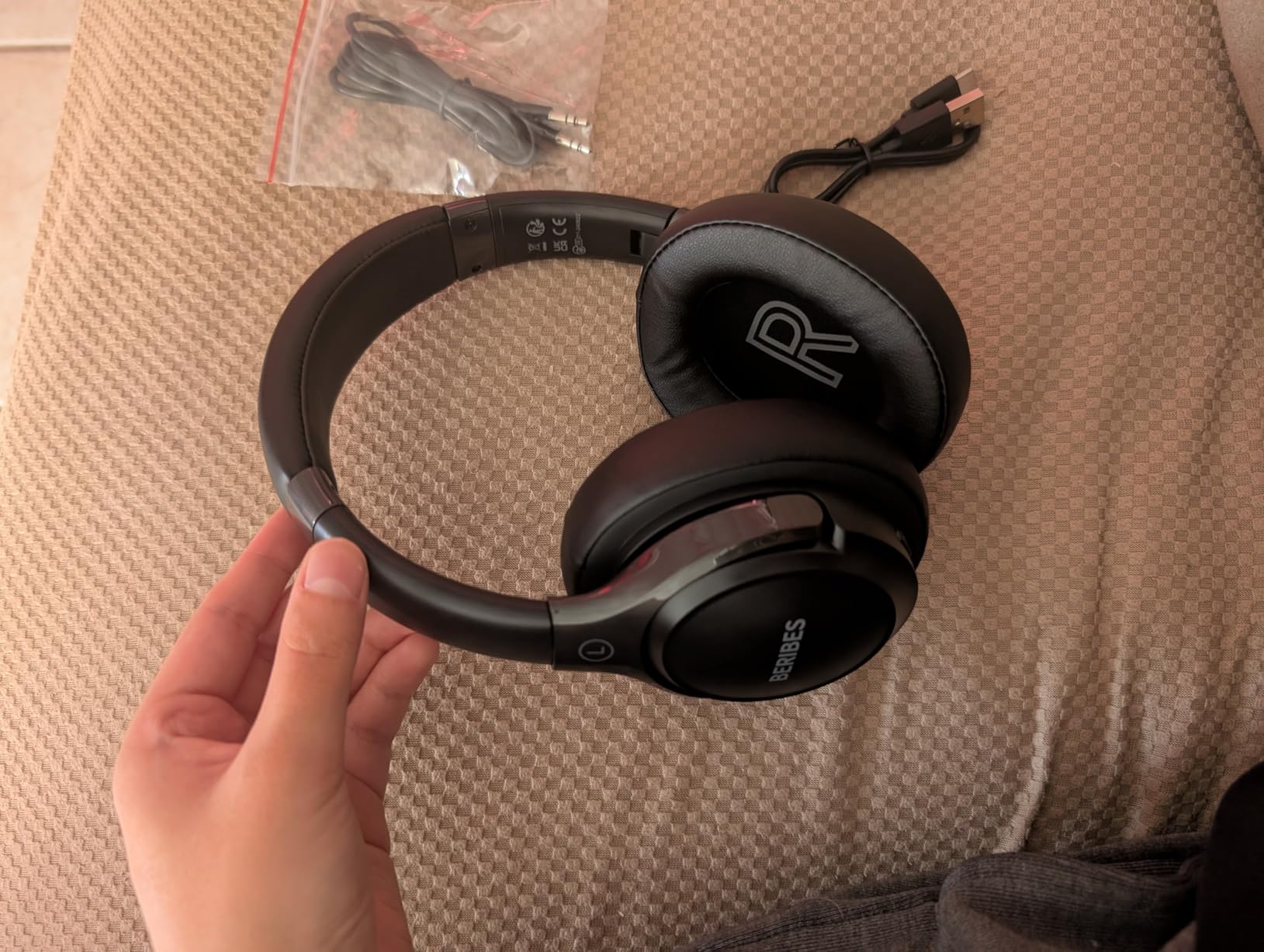 BERIBES Bluetooth Headphones Over Ear, 65H Playtime and 6 EQ Music Modes Wireless Headphones with Microphone, HiFi Stereo Foldable Lightweight Headsets, Deep Bass for Home Office Cellphone PC Ect. - Customer Photo 2