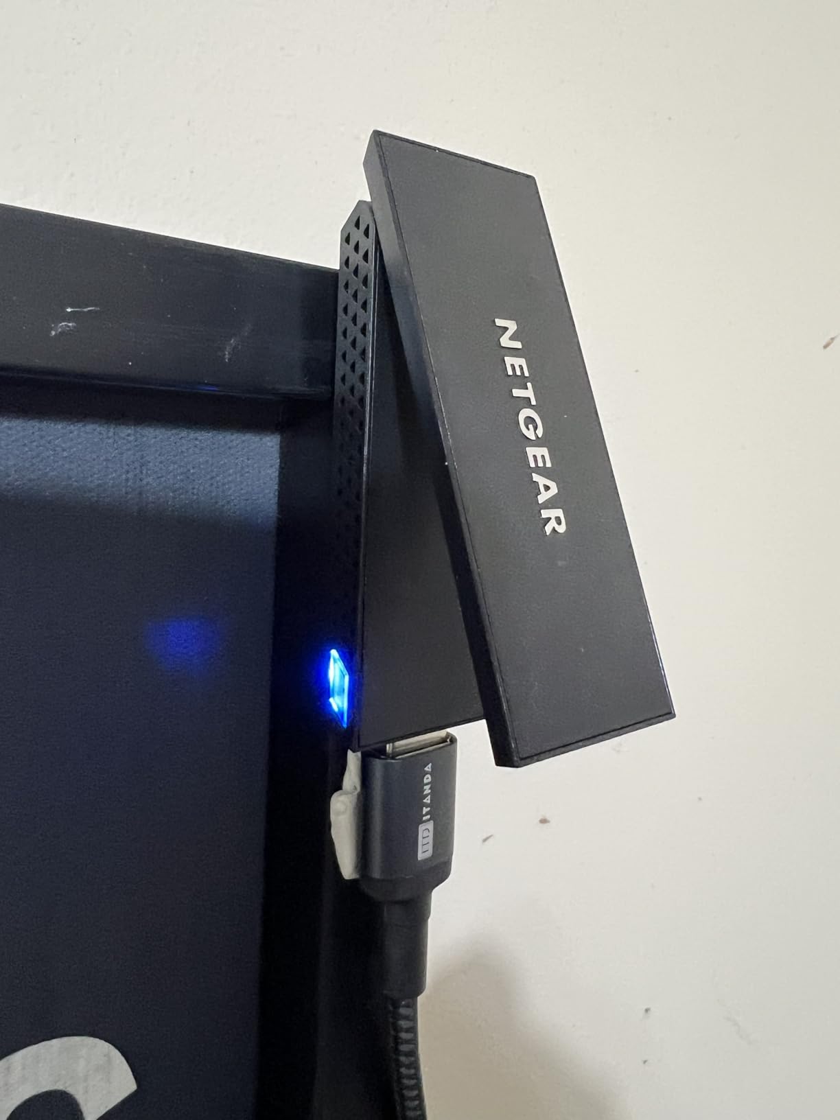 NETGEAR Nighthawk WiFi 6E USB 3.0 Adapter (A8000) - AXE3000 Tri-Band Wireless Gigabit Speed (Up to 3Gbps) - New 6GHz Band - Works with Any WiFi 6 or 6E Router Or Mesh System - for Windows PC customer photo 2