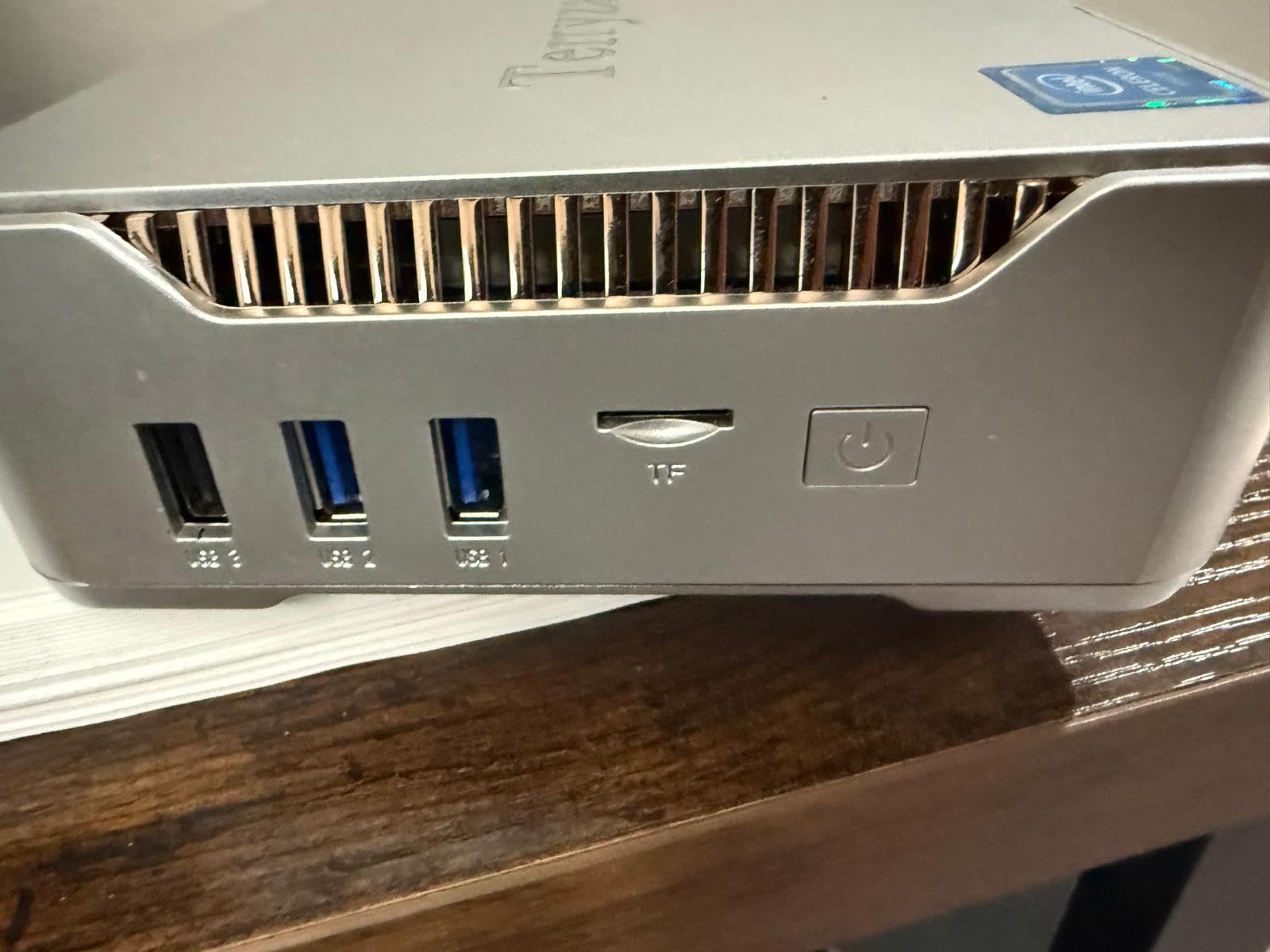 KAMRUI Pinova P2 AMD Ryzen 7330U Mini PC 16GB RAM 256GB SSD, Up to 4.3GHz, 4C/8T, Triple 4K Display for Home/Business Mini Desktop Computers customer photo 2
