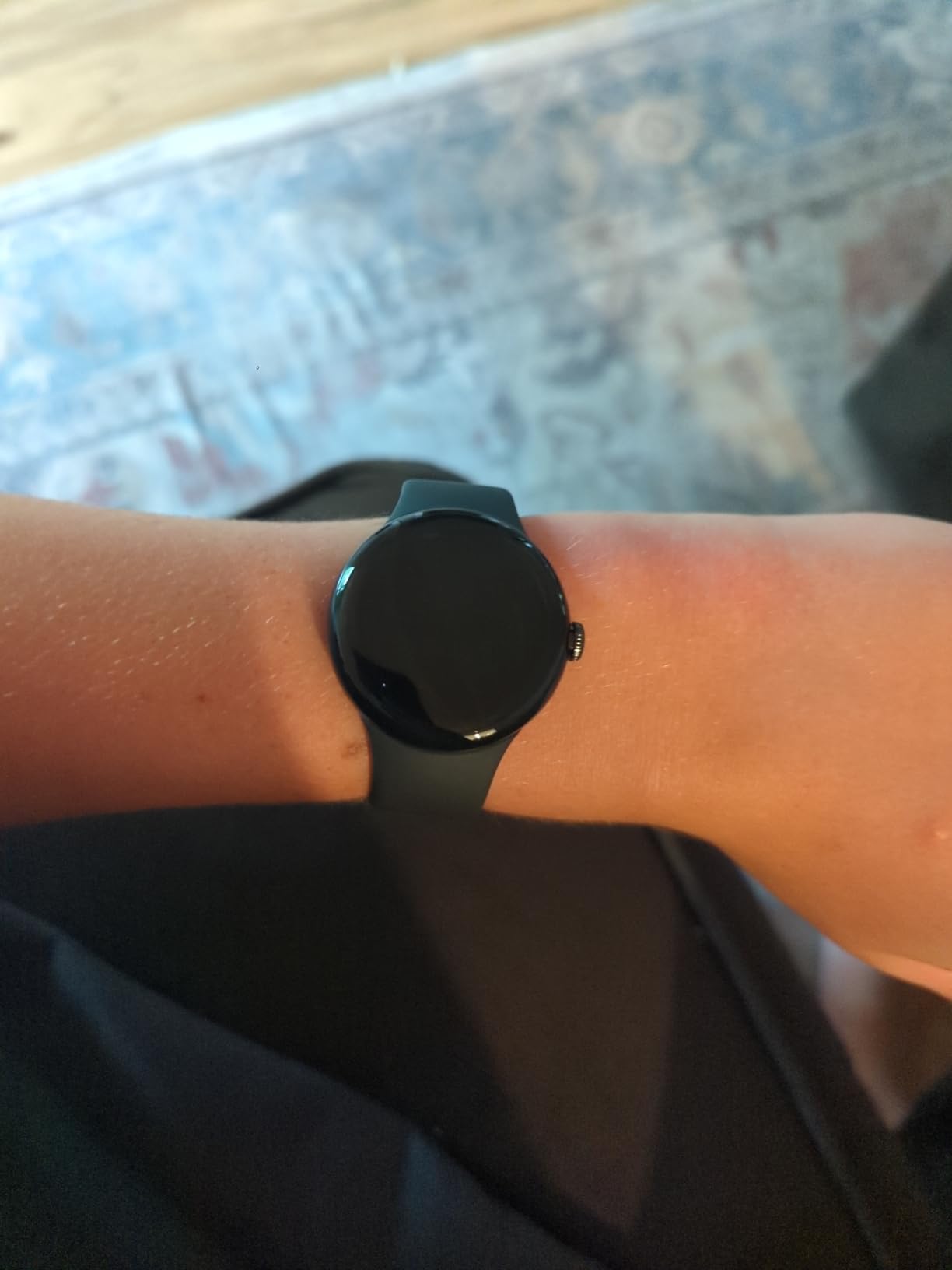 Google Pixel - Android Smartwatch with Fitbit Activity Tracking - Heart Rate Tracking Watch - Polished Silver Stainless Steel case with Charcoal Active band - LTE - Customer Photo 3