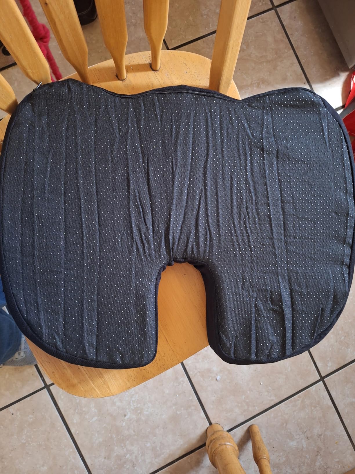 Office Chair Seat Cushion, Cooling Gel Enhanced Memory Foam Cushion for Long Sitting - Back, Sciatica, Coccyx, Tailbone Pain Relief Pillow - for Office, Gaming, Car, Wheelchair - Black, Large - Customer Photo 4