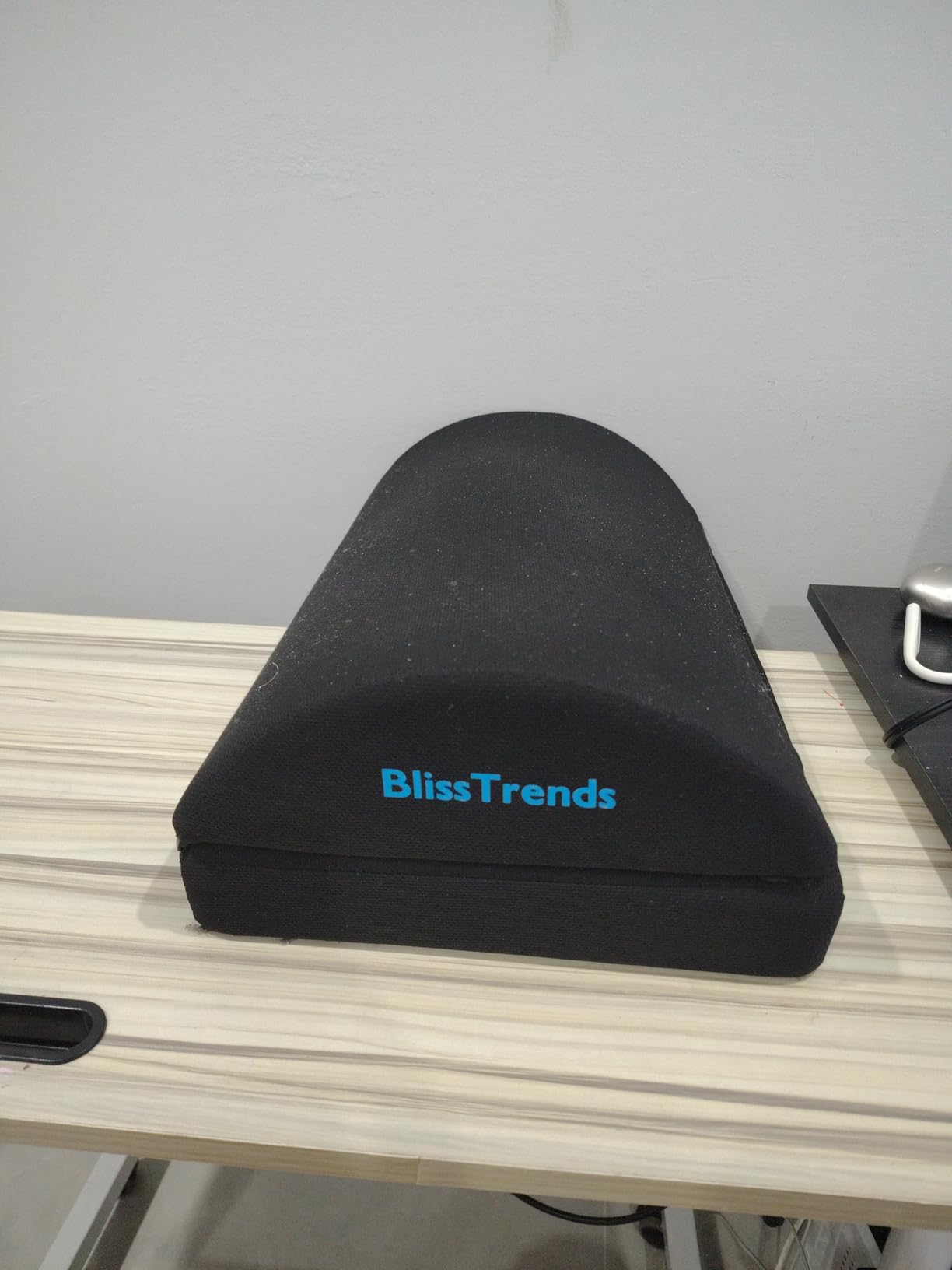 BlissTrends Foot Rest for Under Desk at Work-Versatile Foot Stool with Washable Cover-Comfortable Footrest with 2 Adjustable Heights for Car,Home and Office to Relieve Back,Lumbar,Knee Pain-Black - Customer Photo 3