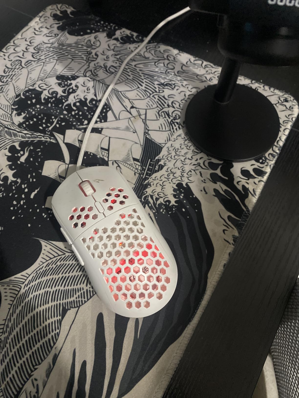 TMKB Falcon M1SE Ultralight Honeycomb Gaming Mouse, High-Precision 12800DPI Optical Sensor, 6 Programmable Buttons, Customizable RGB, Drag-Free Paracord, Ergonomic Wired Gaming Mouse - Matte Black - Customer Photo 5