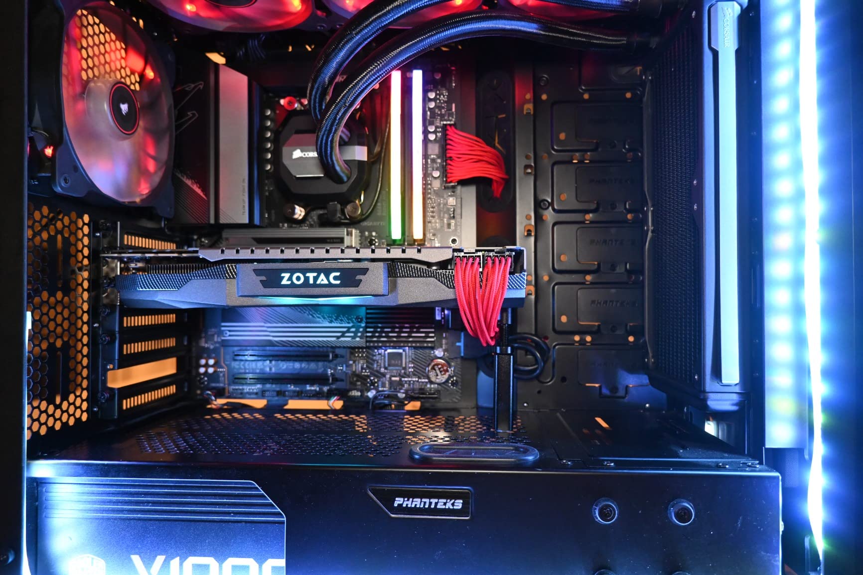 GIGABYTE B650 AORUS Elite AX (AM5/LGA 1718/ AMD B650/ATX/ 5-Year Warranty/DDR5/ M.2/ PCIe 5.0/USB 3.2 Gen2X2 Type-C/WiFi 6E/2.5GbE LAN/Q-Flash Plus/EZ-Latch/Gaming Motherboard) - Customer Photo 4