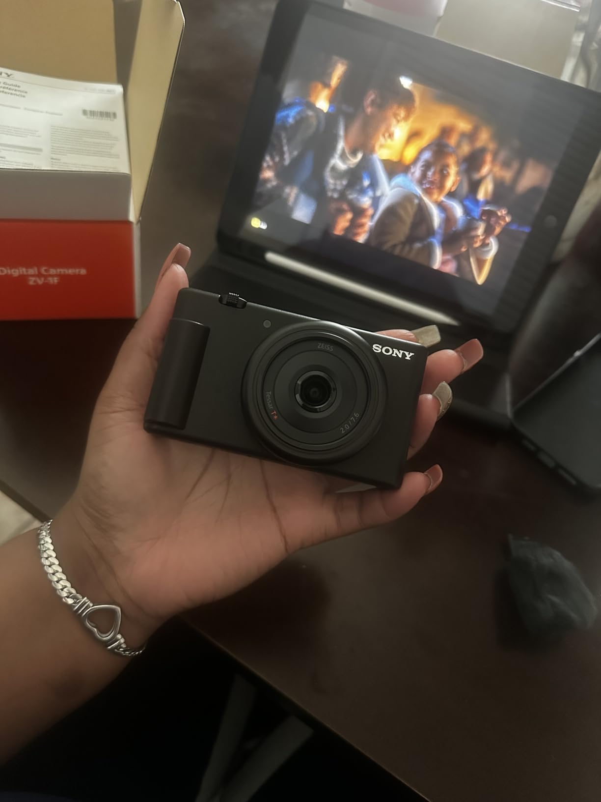 Sony ZV-1F Compact Digital Camera 4K Video Black customer photo 2