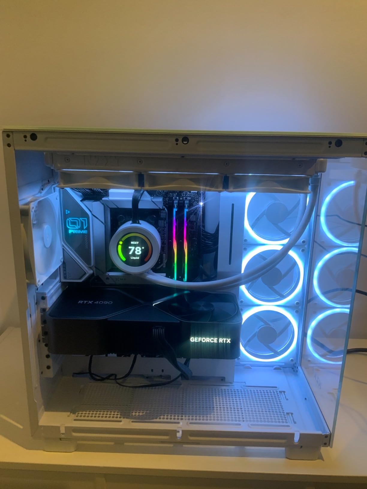 VIPERA NVIDIA GeForce RTX 4090 Founders Edition Graphic Card - Customer Photo 2