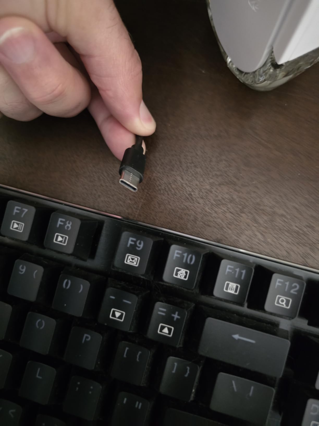 Redragon K556 PRO Upgraded Wireless RGB Gaming Keyboard, BT/2.4Ghz Tri-Mode Aluminum Mechanical Keyboard w/No-Lag Connection, Hot-Swap Linear Quiet Red Switch - Customer Photo 4