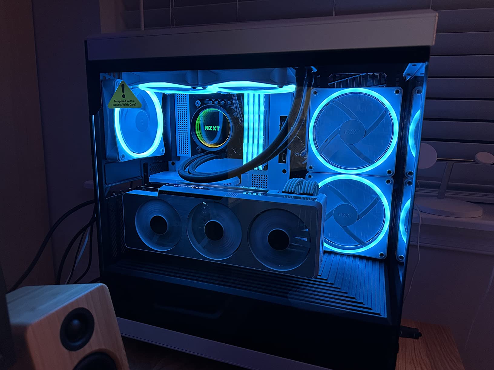 NZXT F140 RGB Twin Pack – 2 x 140mm RGB PWM PC Fans with RGB Controller – High Airflow, Low Noise – Fluid Dynamic Bearing – CAM Software Control – 18 LEDs per Fan – Black - Customer Photo 5