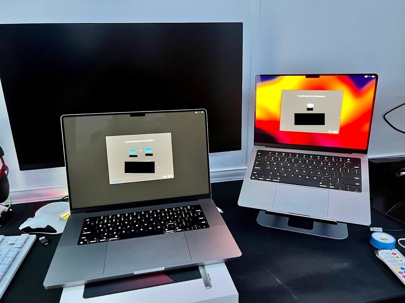 2023 MacBook Pro Laptop with Apple M2 Pro chip with 10‑core CPU and 16‑core GPU: 14.2-inch Liquid Retina XDR Display, 16GB Unified Memory, 512GB SSD Storage. Works with iPhone/iPad; Space Gray - Customer Photo 3