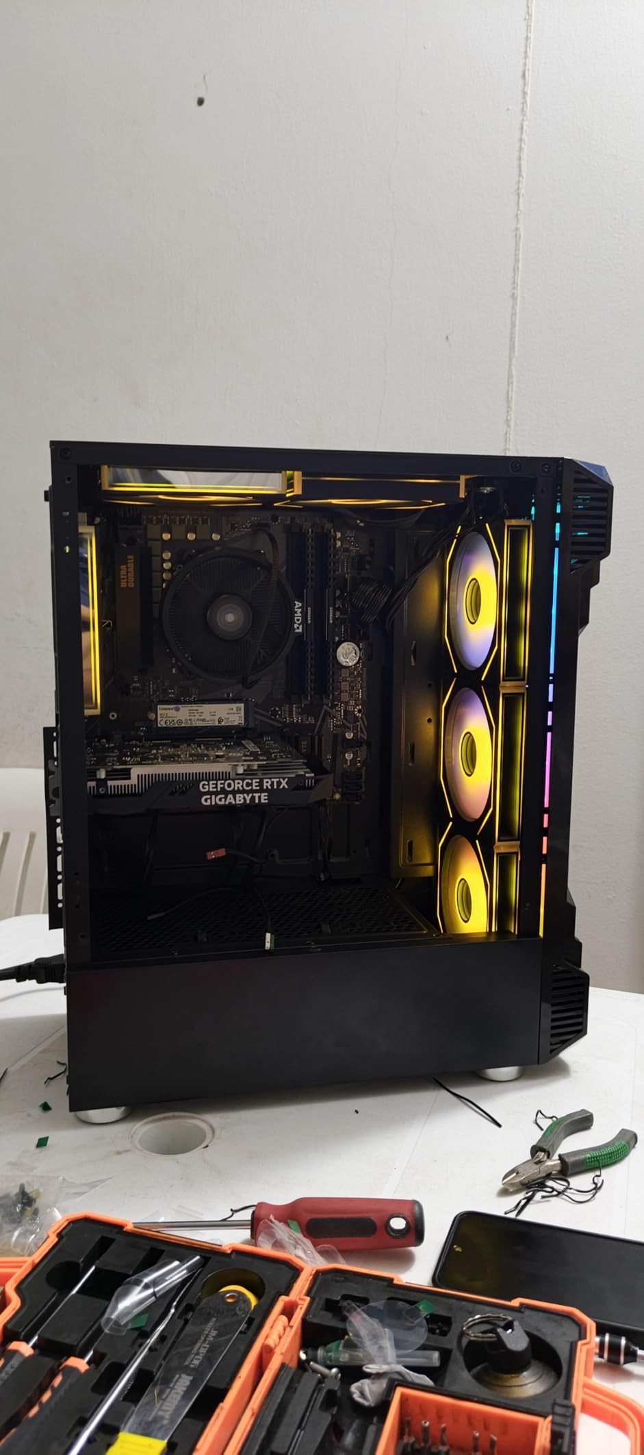 GIGABYTE B550M K Motherboard, Supports AMD AM4 Ryzen 5000 Processors, Micro-ATX, DDR4, Dual M.2, SATA 6Gb/s, Realtek GbE LAN, PCIe 4.0 - Customer Photo 3