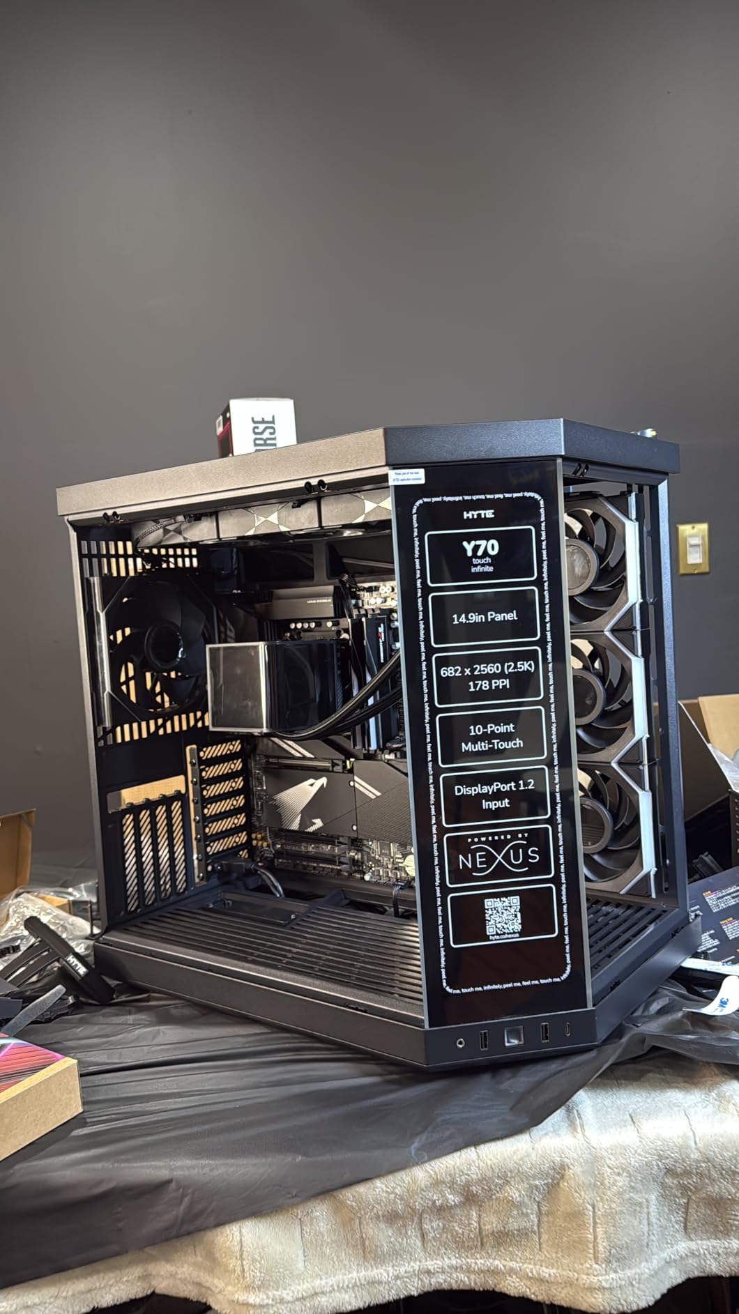 HYTE Y60 Modern Aesthetic Dual Chamber Panoramic Tempered Glass Mid-Tower ATX Computer Gaming Case with PCIE 4.0 Riser Cable Included, Snow White (CS-HYTE-Y60-WW) - Customer Photo 1