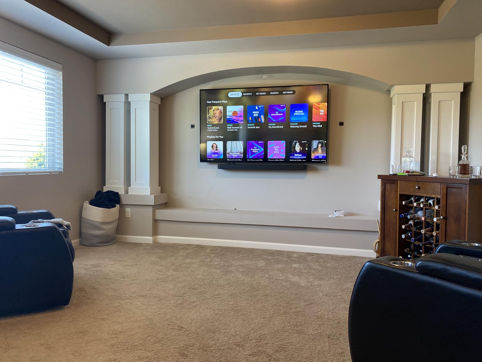 SAMSUNG HW-Q700C 3.1.2ch Soundbar w/Wireless Dolby Audio, Q-Symphony, SpaceFit Sound Pro, Adaptive Sound, Game Mode Pro, Airplay 2, Tap Sound, Chromecast and Alexa Built-in - Customer Photo 2