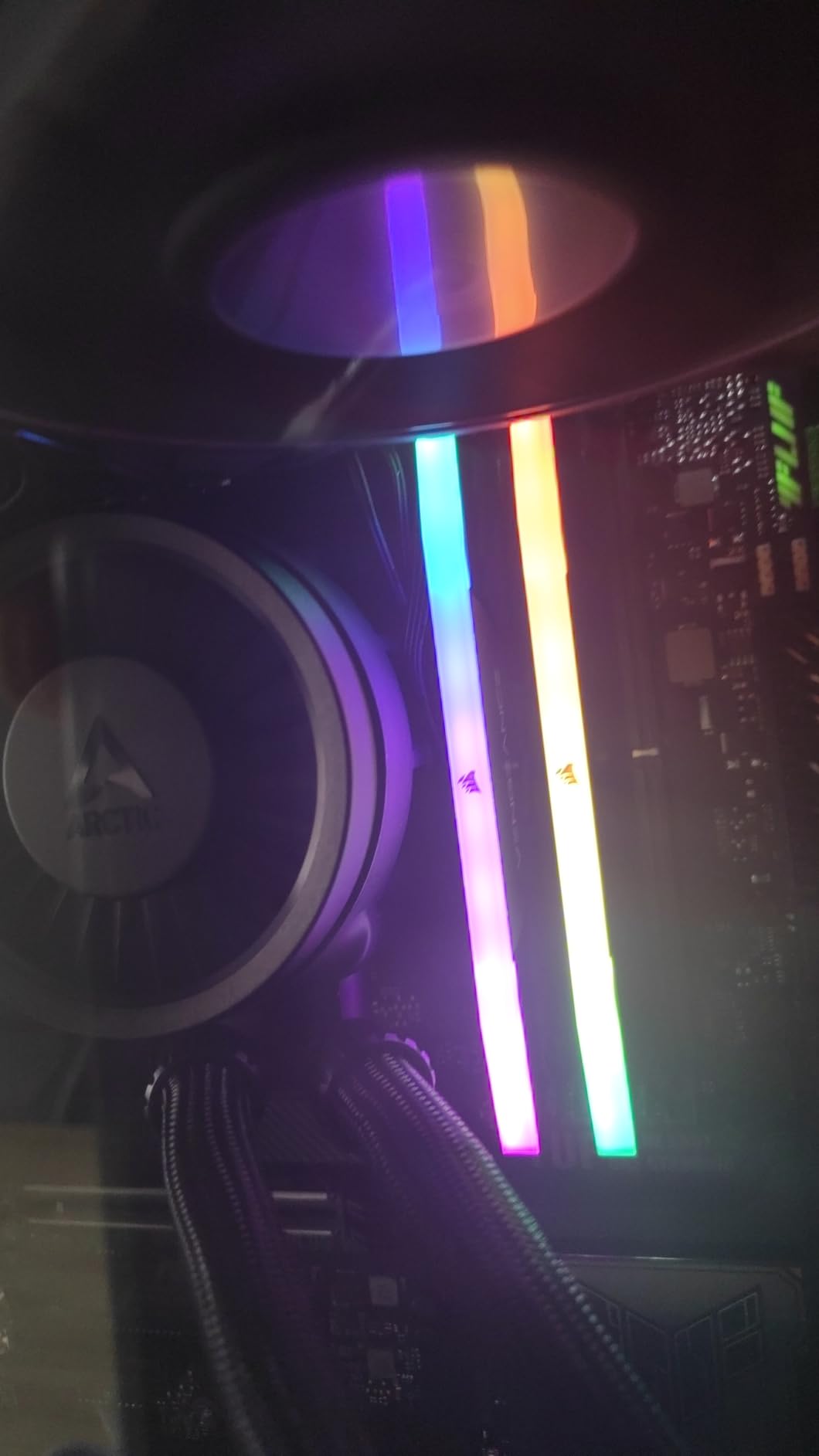 CORSAIR VENGEANCE RGB DDR5 RAM 32GB (2x16GB) 6400MHz CL36-48-48-104 1.35V Intel XMP 3.0 Desktop Computer Memory - Black (CMH32GX5M2B6400C36) - Customer Photo 5