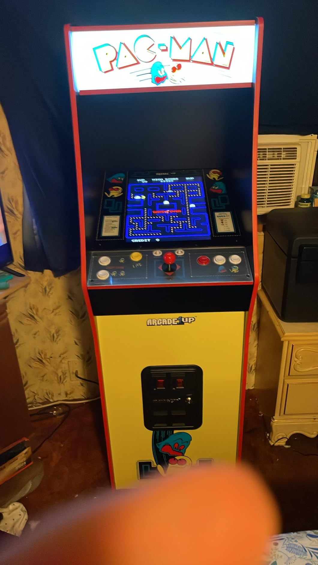 Arcade1Up PAC-MAN Deluxe Arcade Machine, built for your home, with 5-foot-tall full-size stand-up cabinet, 14 classic games, and 17-inch screen - Customer Photo 2