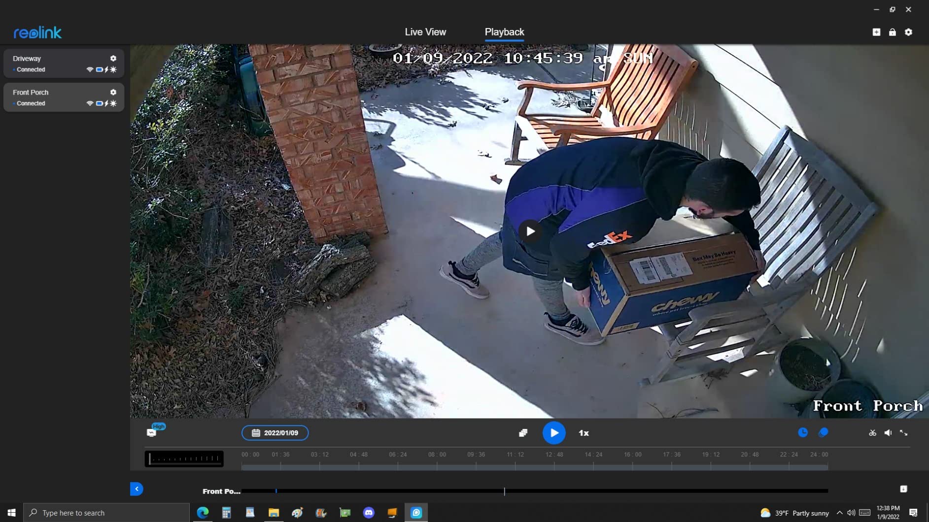 REOLINK First 4K Solar Security Cameras Wireless Outdoor, Argus PT Ultra+Solar Panel, 360° Pan Tilt Auto-Tracking, 8MP Color Night Vision, 2.4/5 GHz Wi-Fi 6, No Subscriptions, Home Hub Compatible - Customer Photo 5