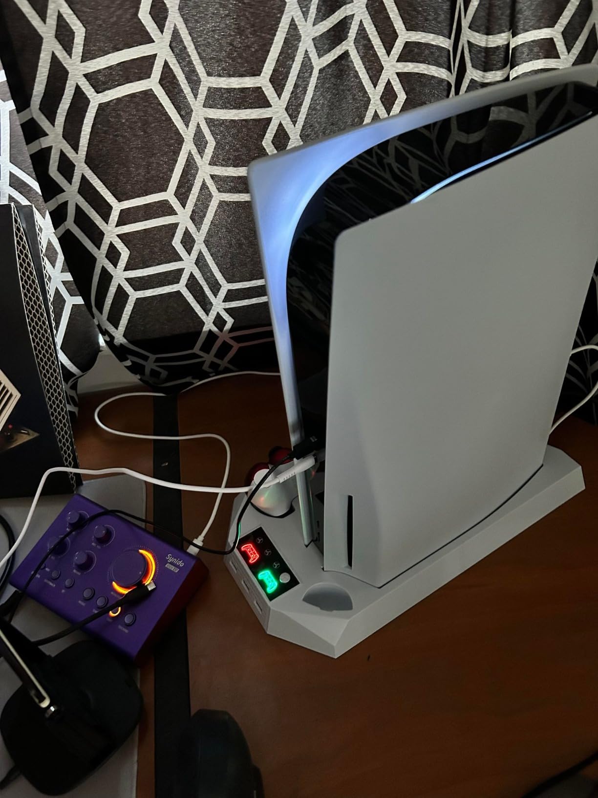 YCCSKY Cooling Station for PS5, PlayStation 5 Charging Dock with Cooling Fan, Dual Controller Doking Station, 3 USB Ports, Dual Console Charger, Headset Holder, Low Noise 3 Type Speeds Cooling Station - Customer Photo 2